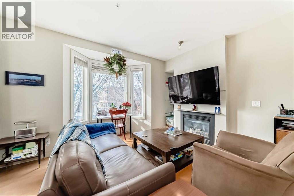 204, 830 Centre Avenue NE — photo 15