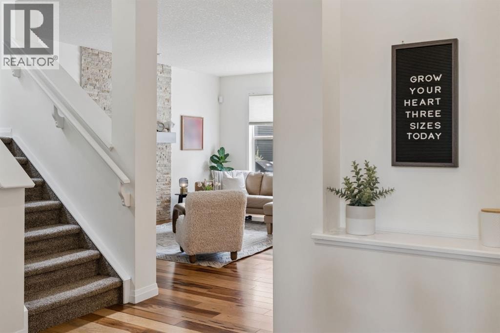 117 Riviera Crescent — photo 3