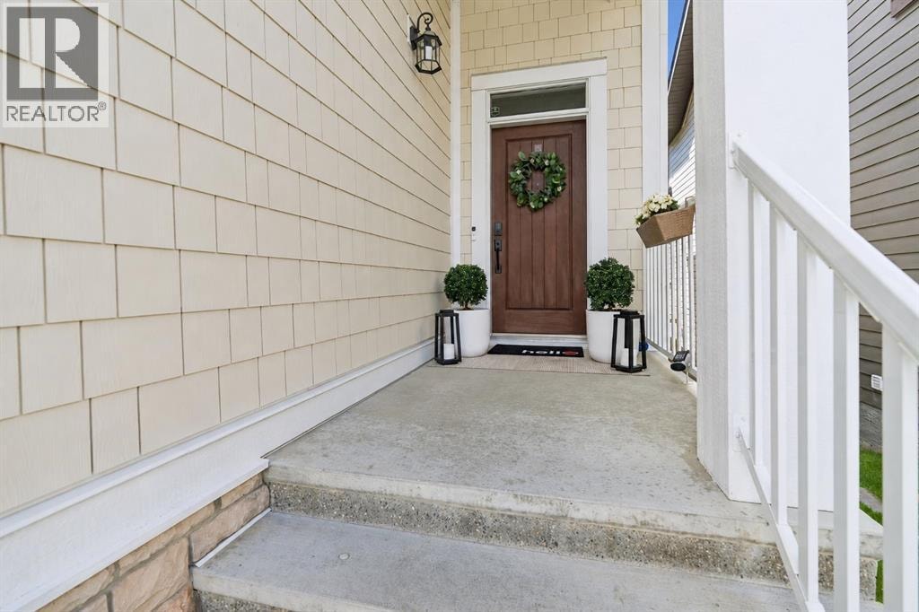 117 Riviera Crescent — photo 2