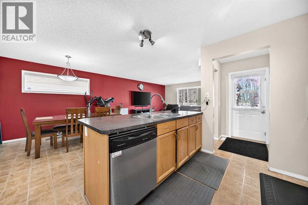 18 Taralake Gardens NE — photo 7
