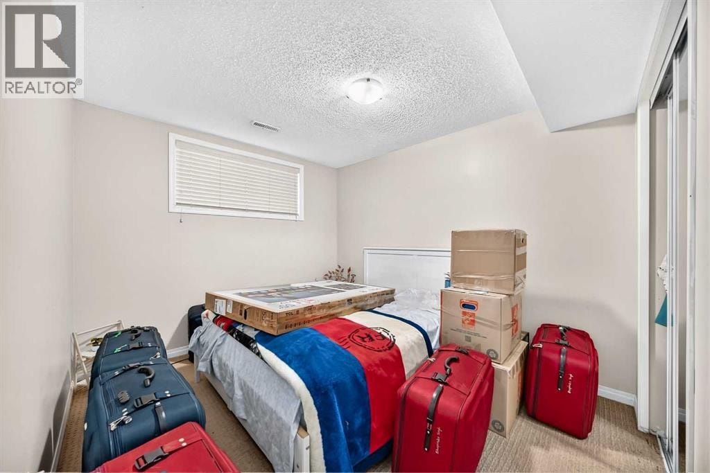 18 Taralake Gardens NE — photo 27