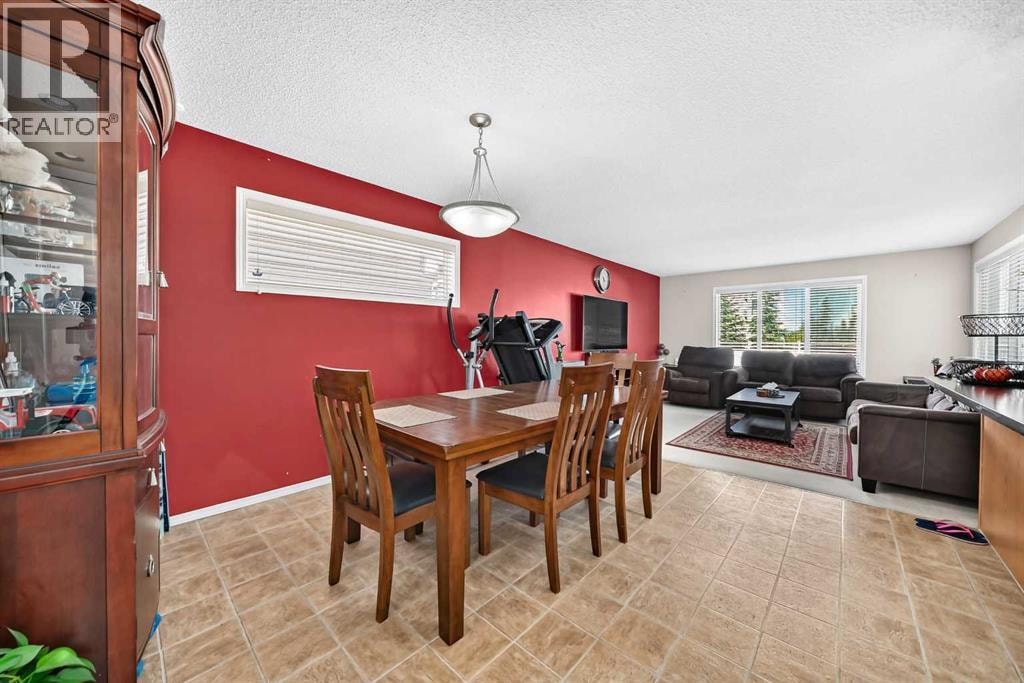 18 Taralake Gardens NE — photo 11
