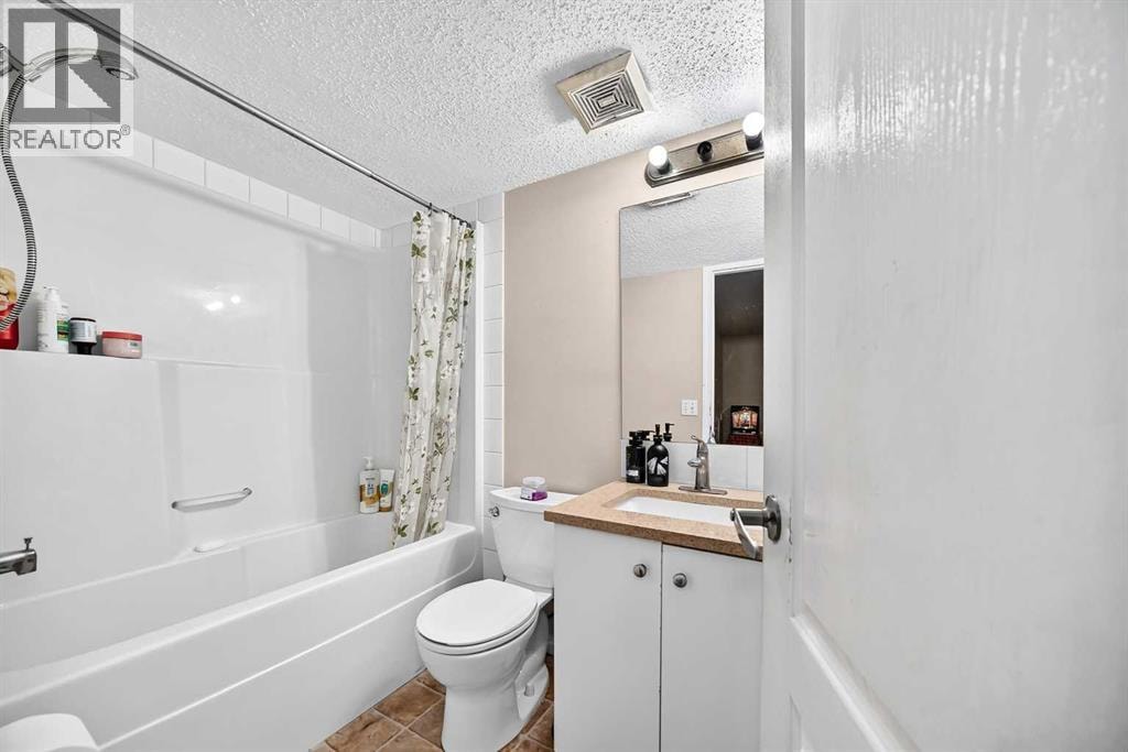18 Taralake Gardens NE — photo 30