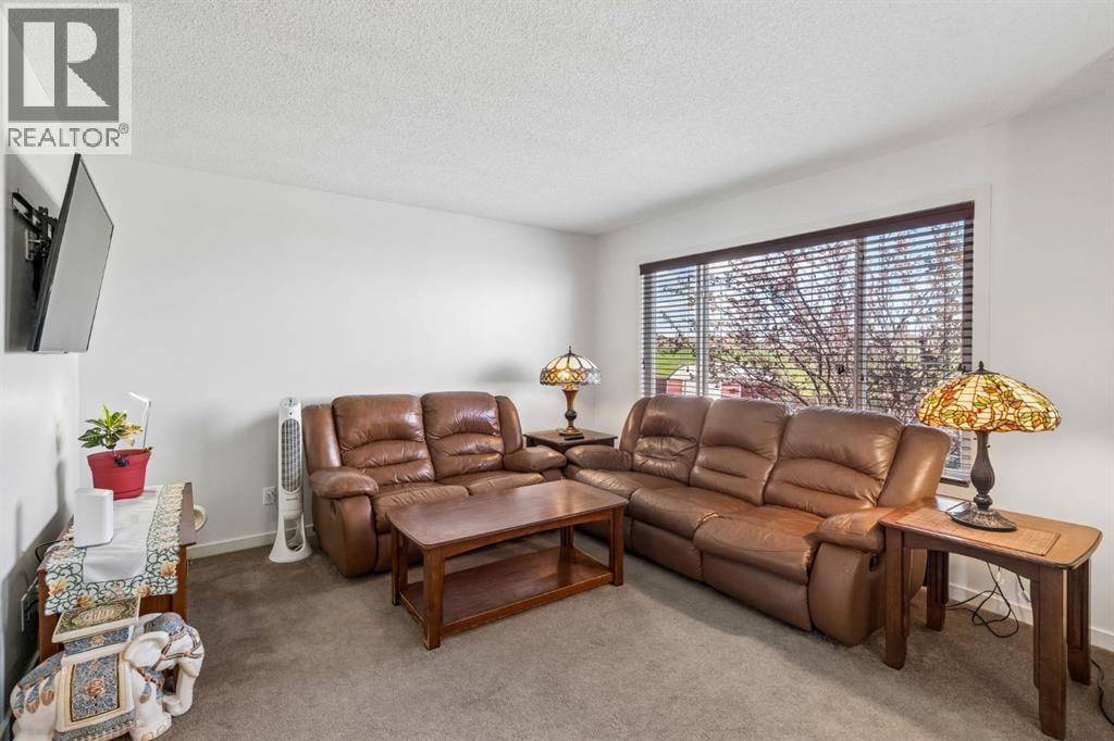 150 River Heights Crescent — photo 6
