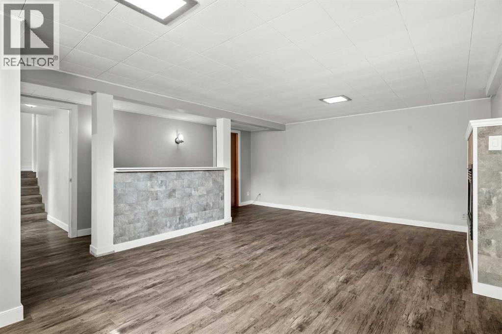 67 Hooke Road SW — photo 33