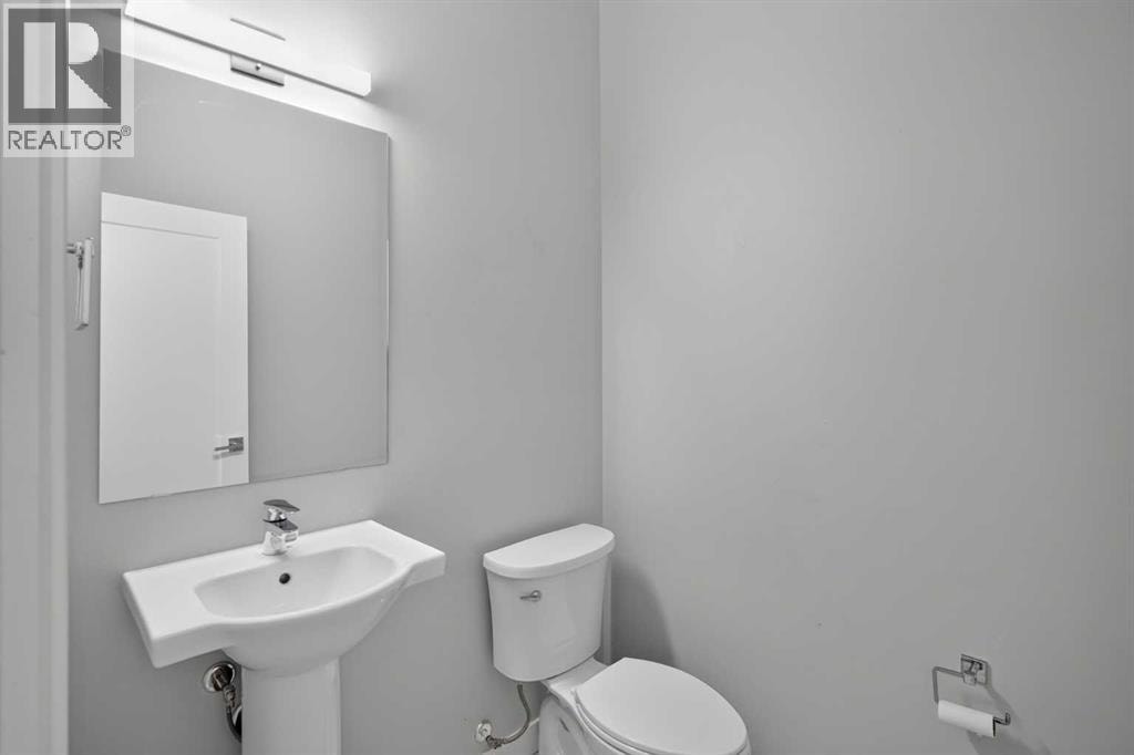 204 Chelsea Manor — photo 12