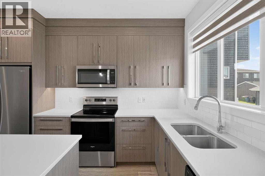 204 Chelsea Manor — photo 11