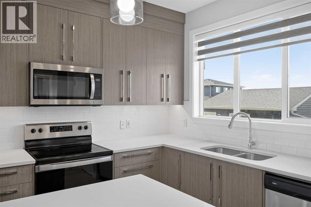 204 Chelsea Manor — photo 10