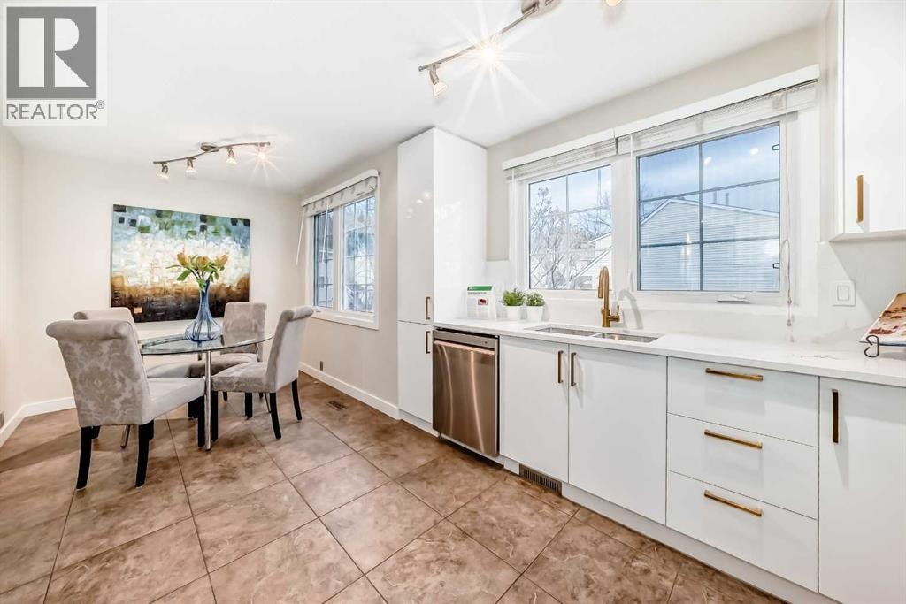 322 Point Mckay Gardens NW — photo 11