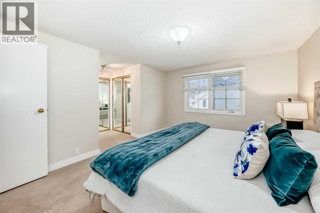 322 Point Mckay Gardens NW — photo 16