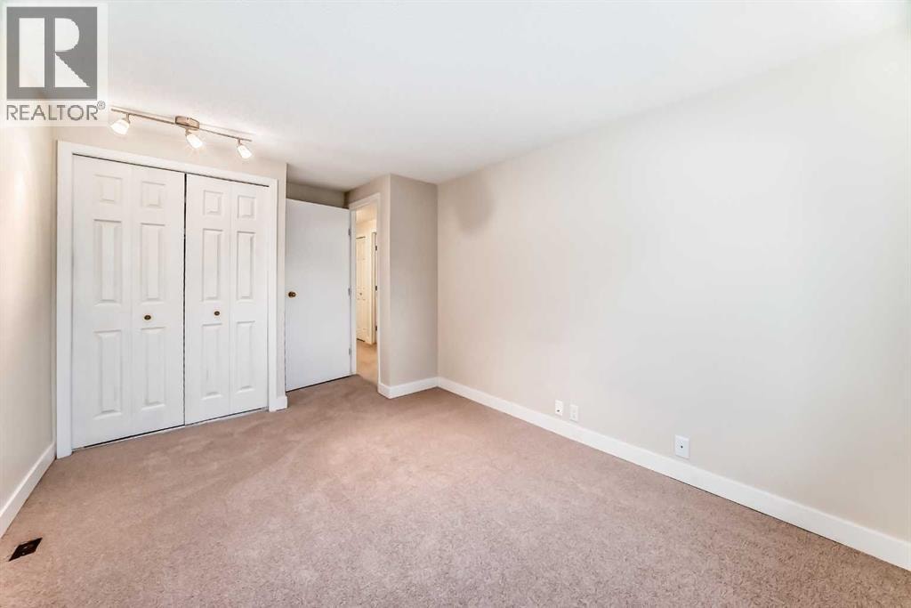 322 Point Mckay Gardens NW — photo 20