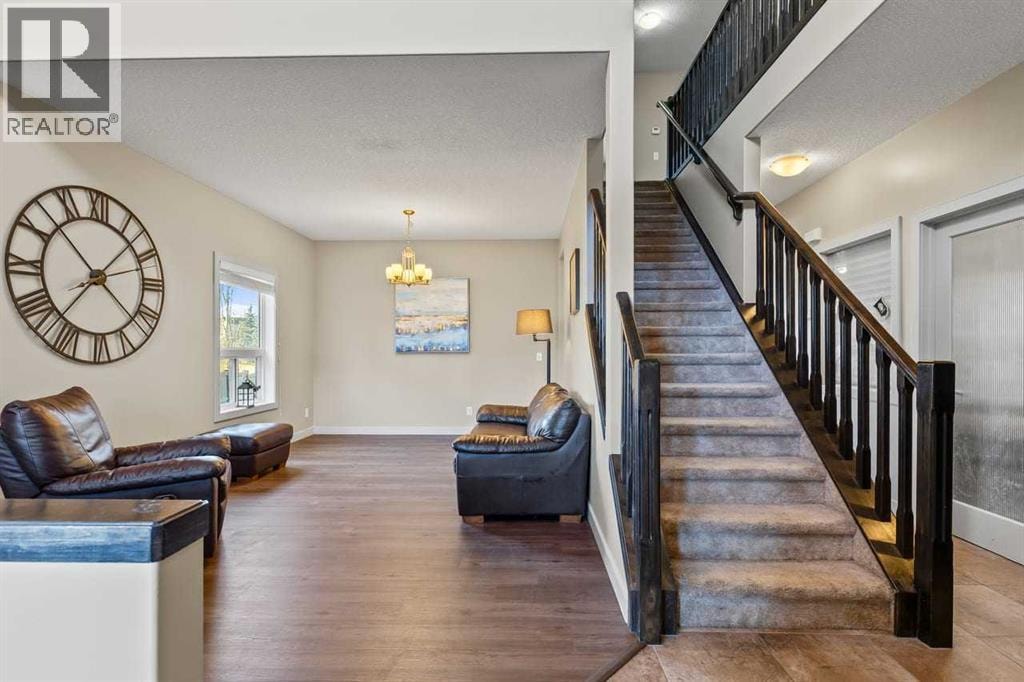 38 Everhollow Green SW — photo 4