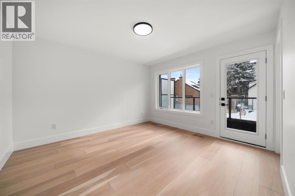 1907 28 Avenue SW — photo 17