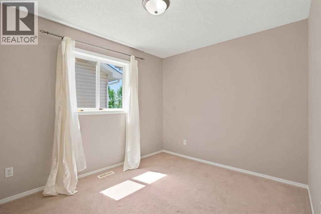 88 Rockyledge Crescent NW — photo 13