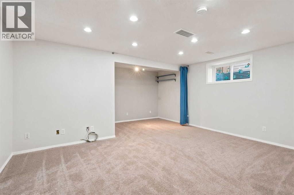 88 Rockyledge Crescent NW — photo 30