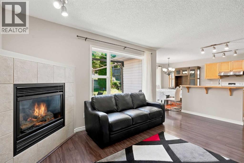 88 Rockyledge Crescent NW — photo 4
