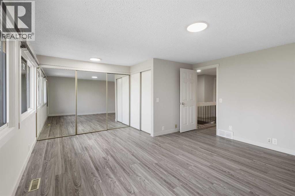 50, 5019 46 Avenue SW — photo 13