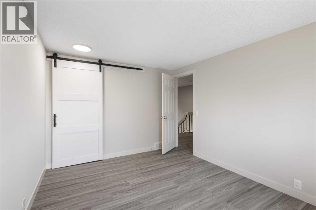 50, 5019 46 Avenue SW — photo 19