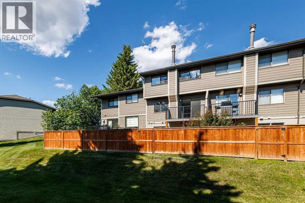 50, 5019 46 Avenue SW — photo 33