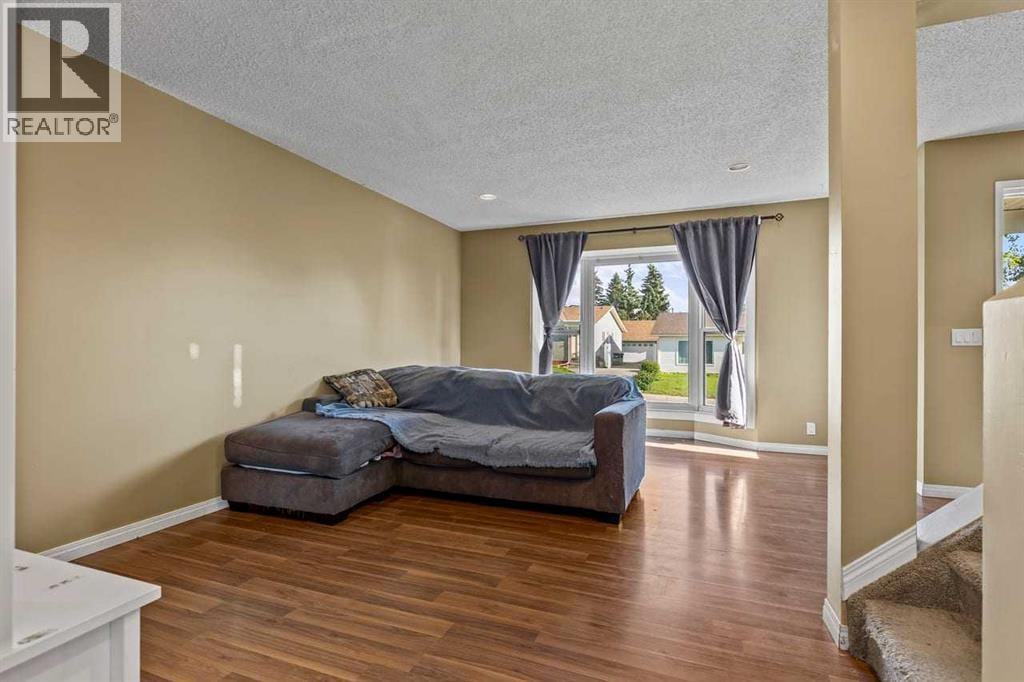 34 Elk Hill SE — photo 7