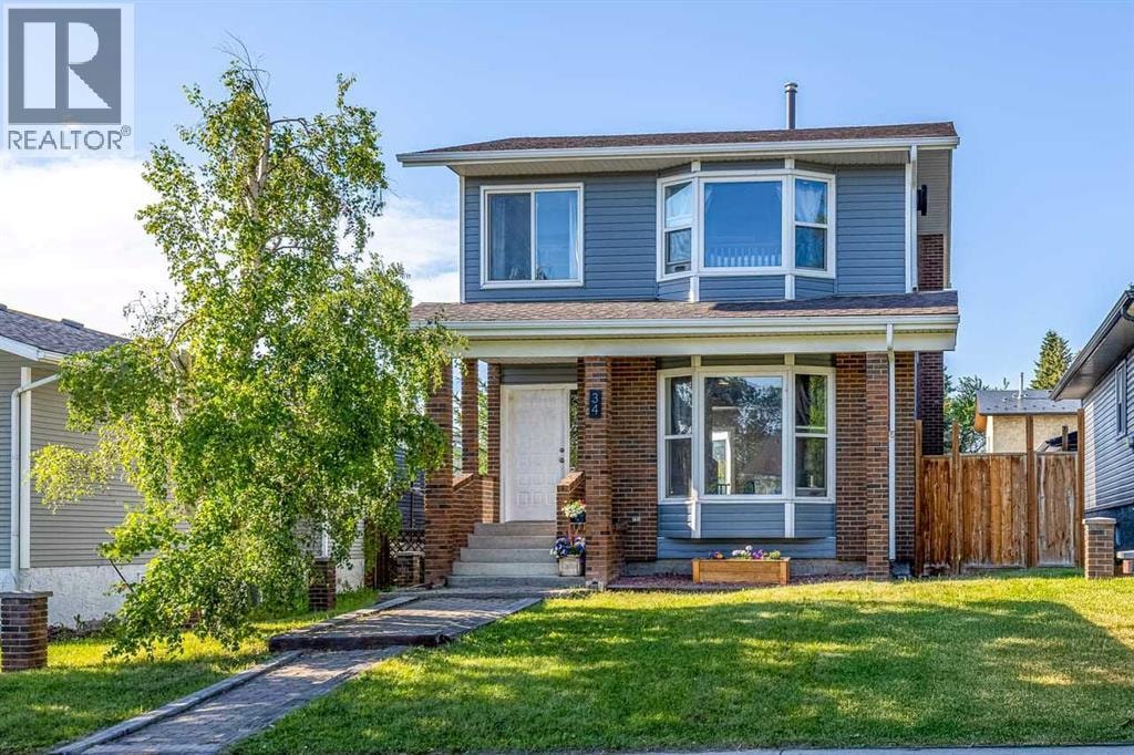 34 Elk Hill SE — photo 2