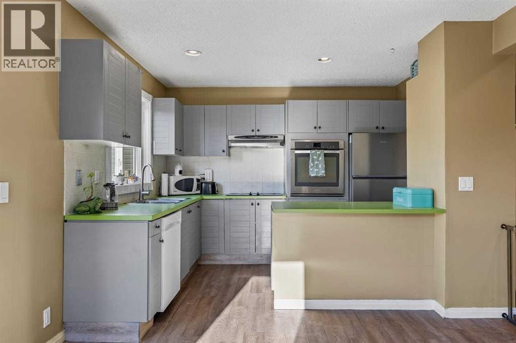 34 Elk Hill SE — photo 9
