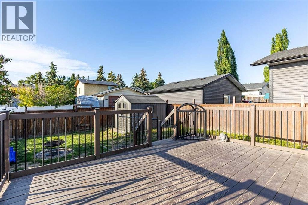 34 Elk Hill SE — photo 34
