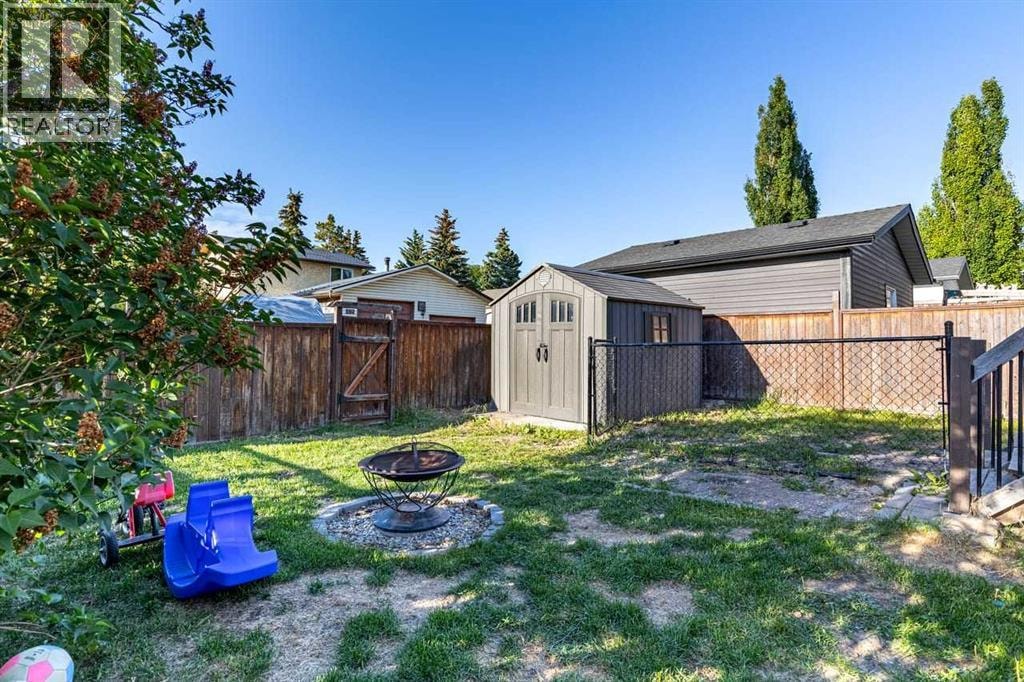 34 Elk Hill SE — photo 37