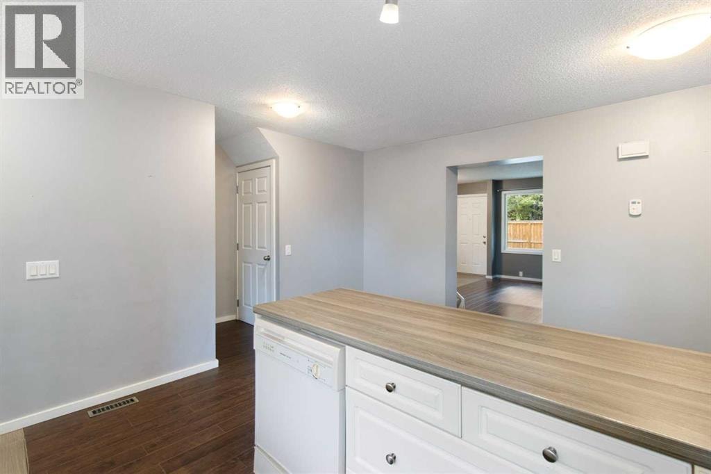 92, 630 Sabrina Road SW — photo 18