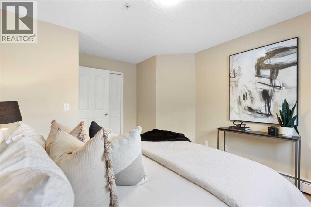 4104, 10 Prestwick Bay SE — photo 16