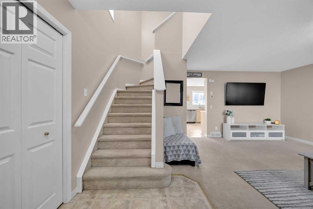 26 Saddlemead Close NE — photo 4