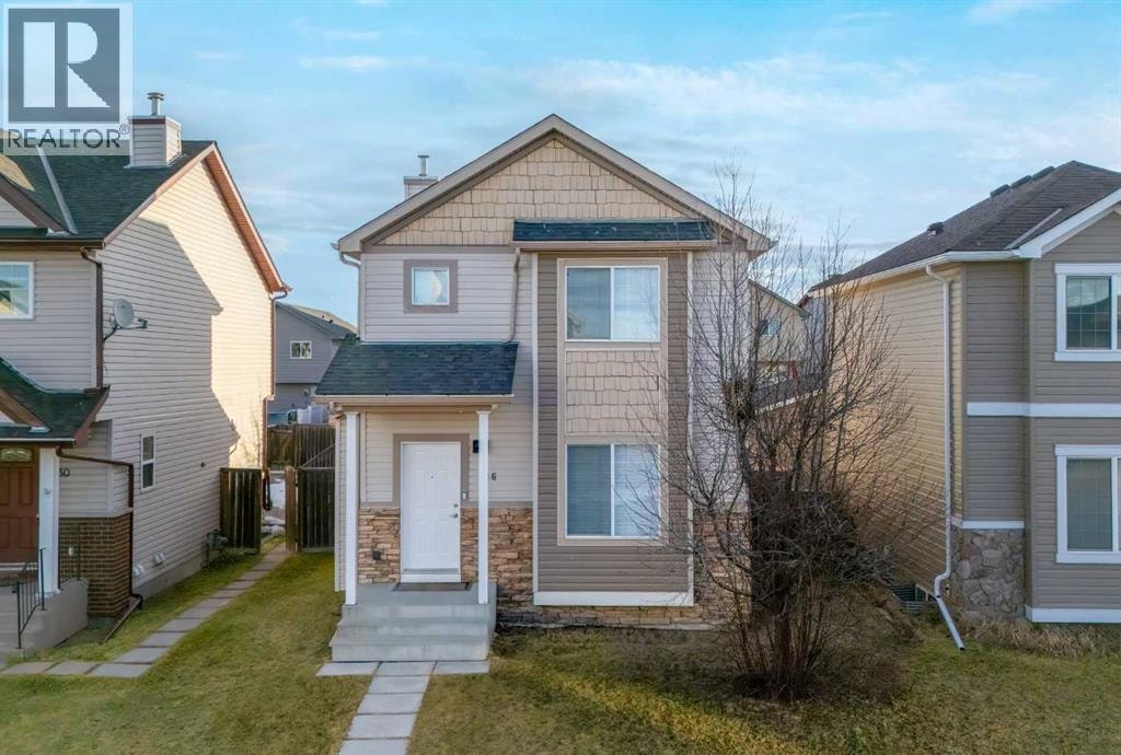 26 Saddlemead Close NE — photo 1