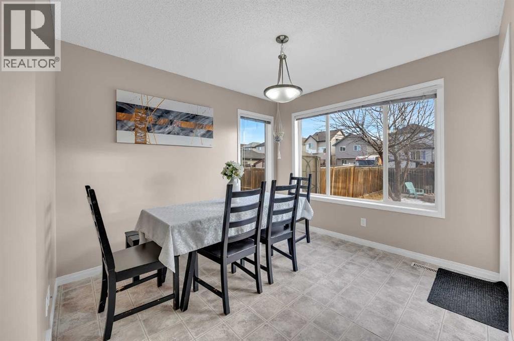 26 Saddlemead Close NE — photo 11