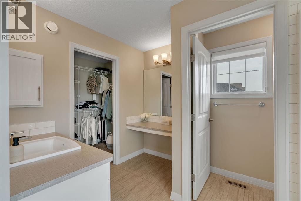 369 CLYDESDALE Way — photo 32