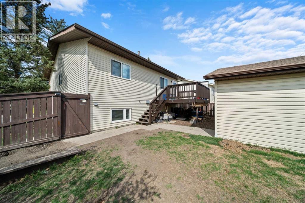 75 Bedford Drive NE — photo 21