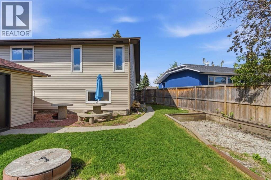 19 Templevale Way NE — photo 41