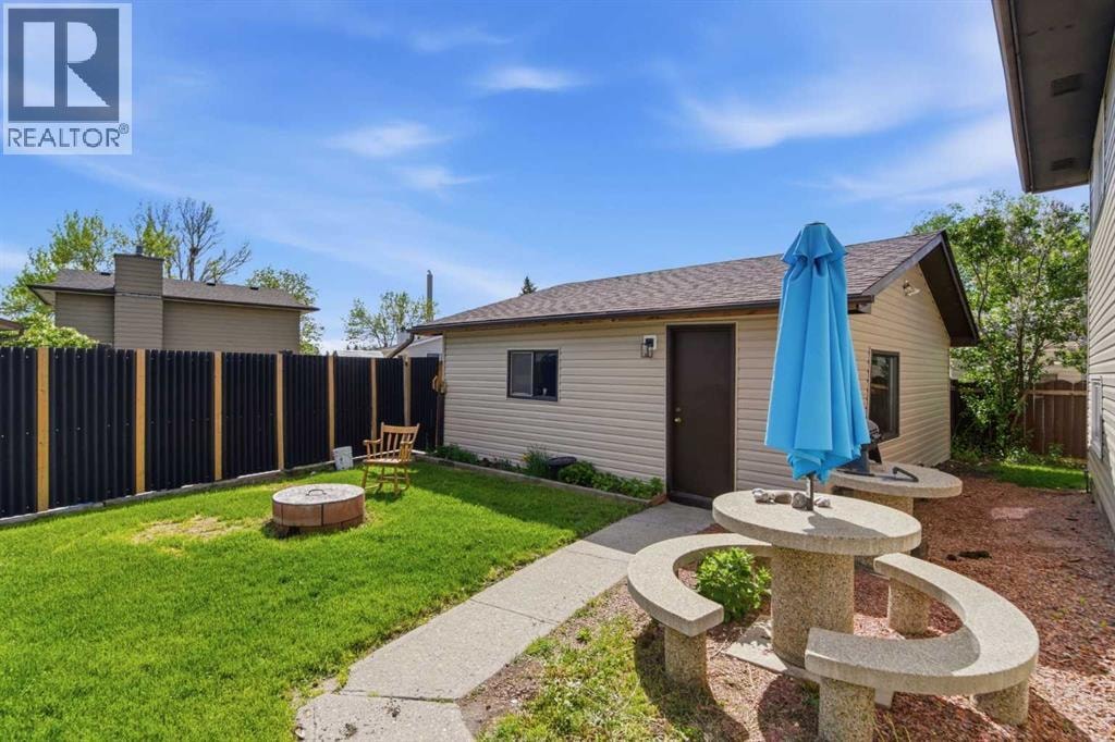 19 Templevale Way NE — photo 44