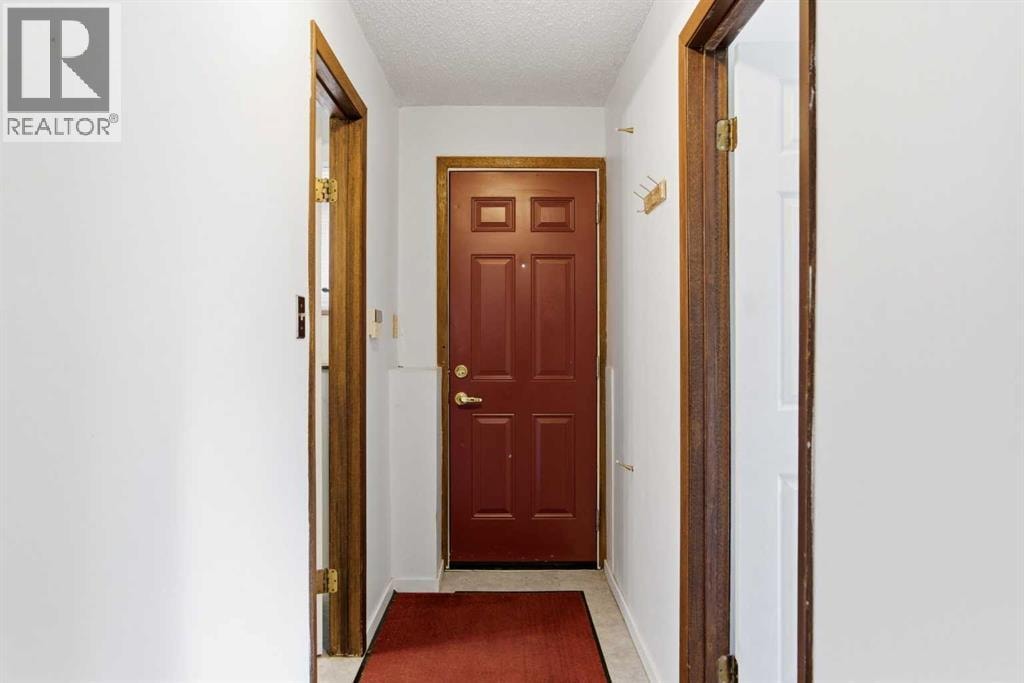 19 Templevale Way NE — photo 36