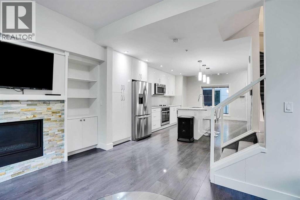 207, 20 Brentwood Common NW — photo 18