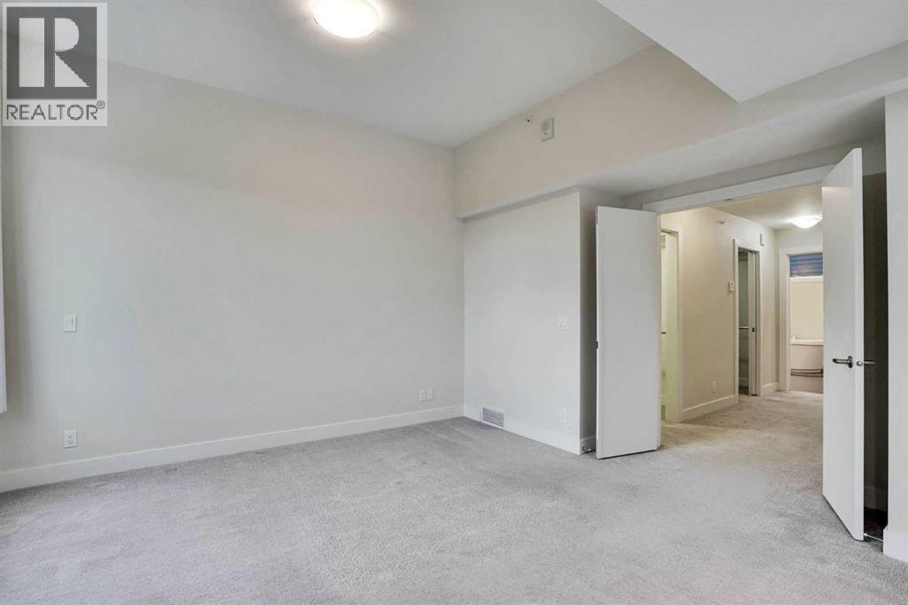 207, 20 Brentwood Common NW — photo 42