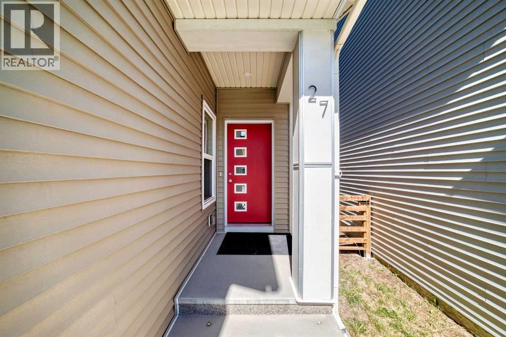27 Belvedere Point SE — photo 3