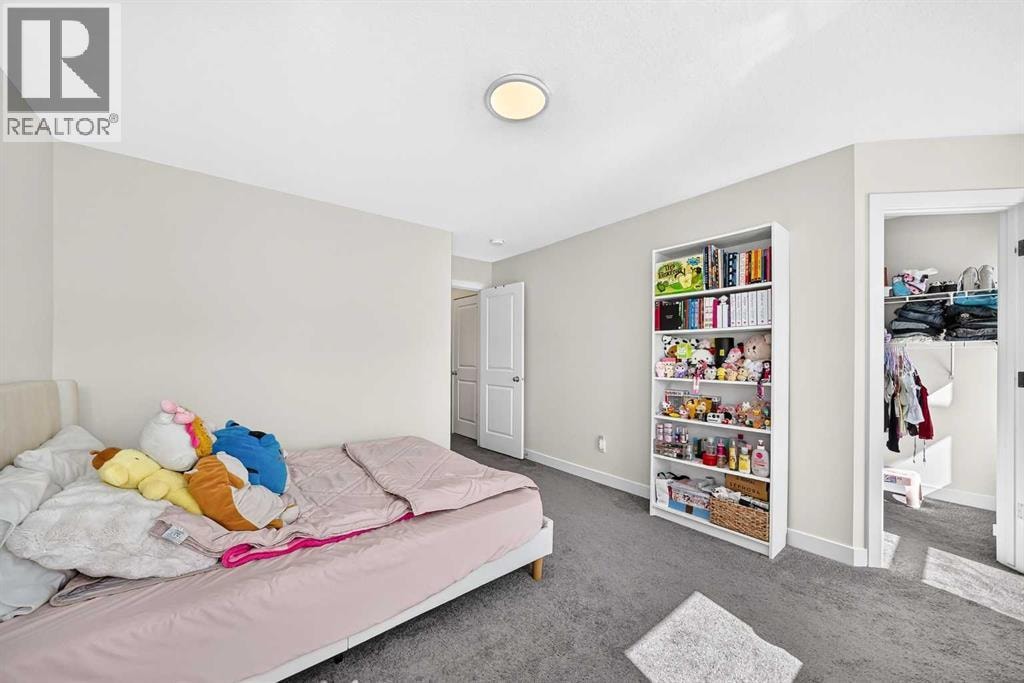 27 Belvedere Point SE — photo 35