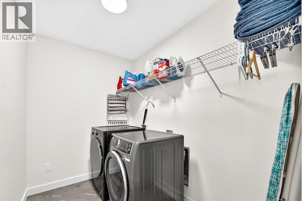 27 Belvedere Point SE — photo 40