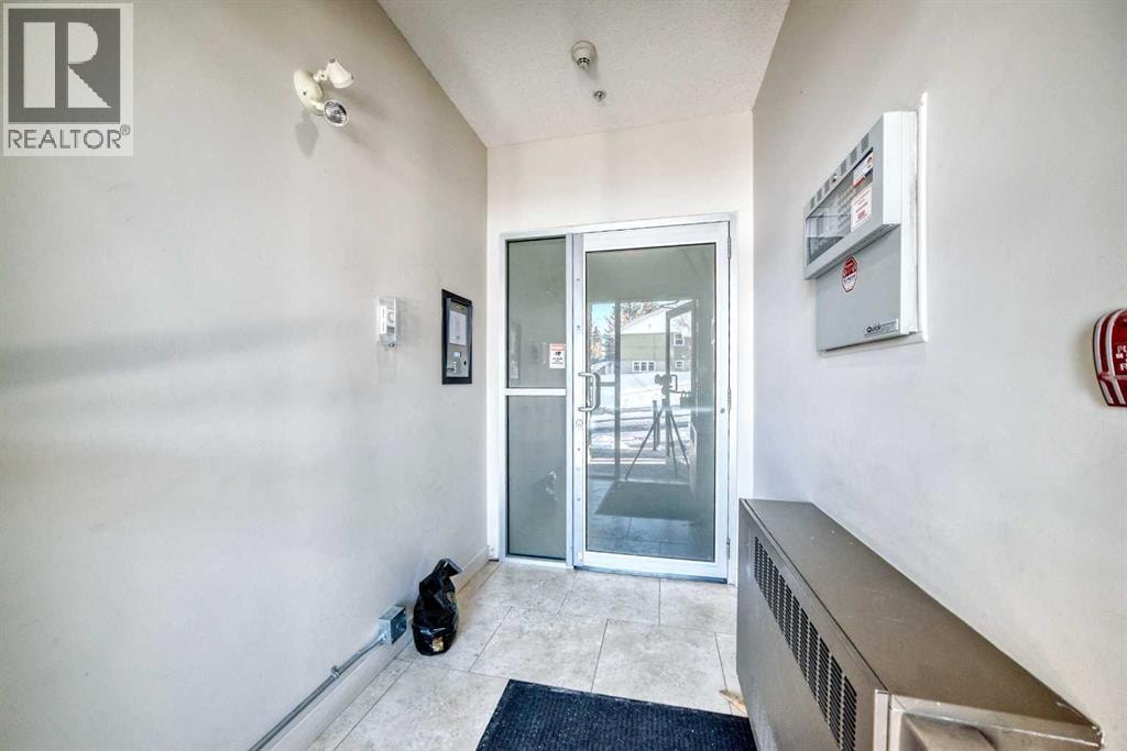 103, 4704 Stanley Road SW — photo 41