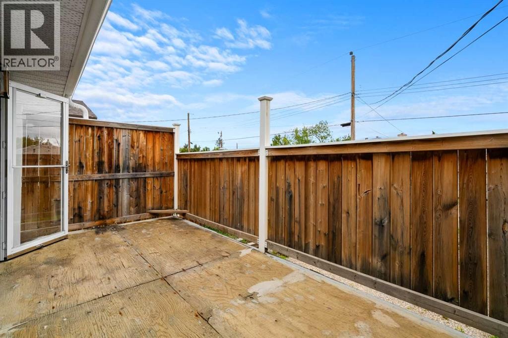 424 Penbrooke Crescent SE — photo 39