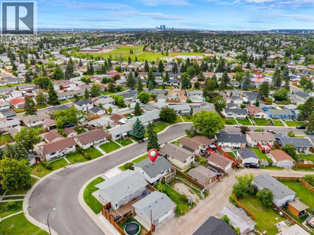 424 Penbrooke Crescent SE — photo 45