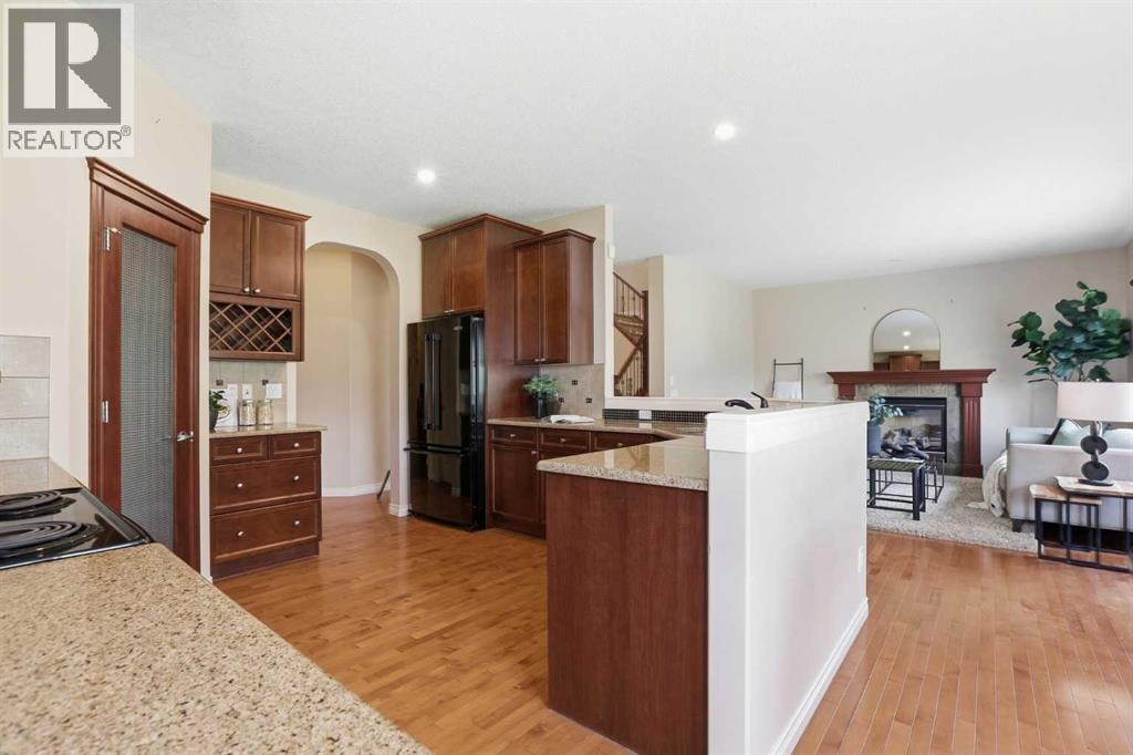18 Drake Landing Crescent — photo 9