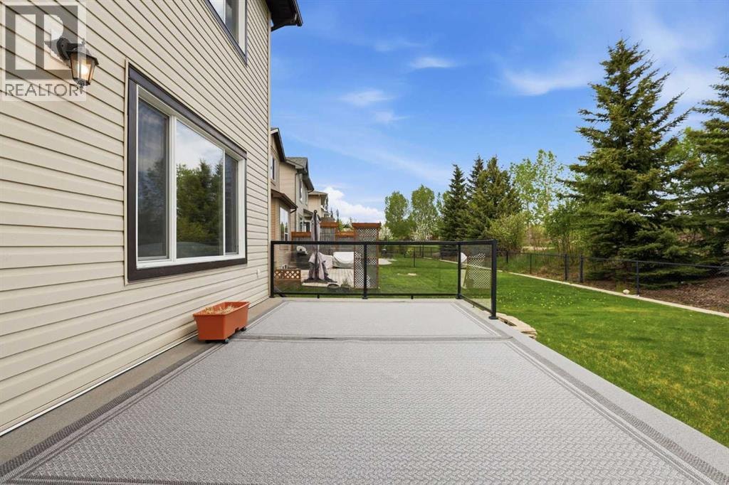18 Drake Landing Crescent — photo 42