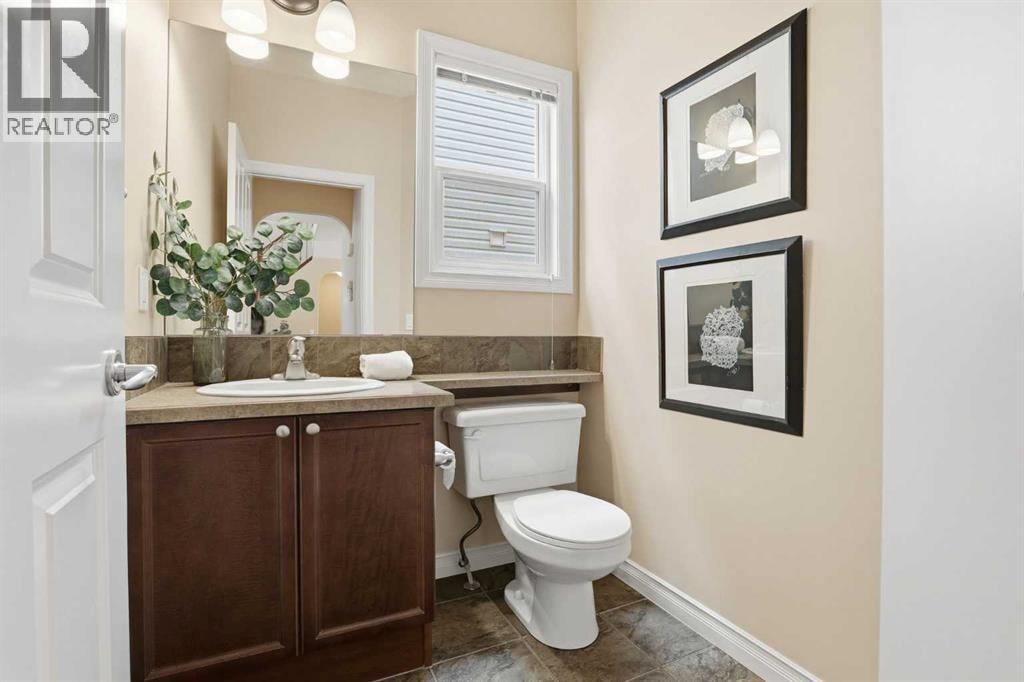 18 Drake Landing Crescent — photo 29