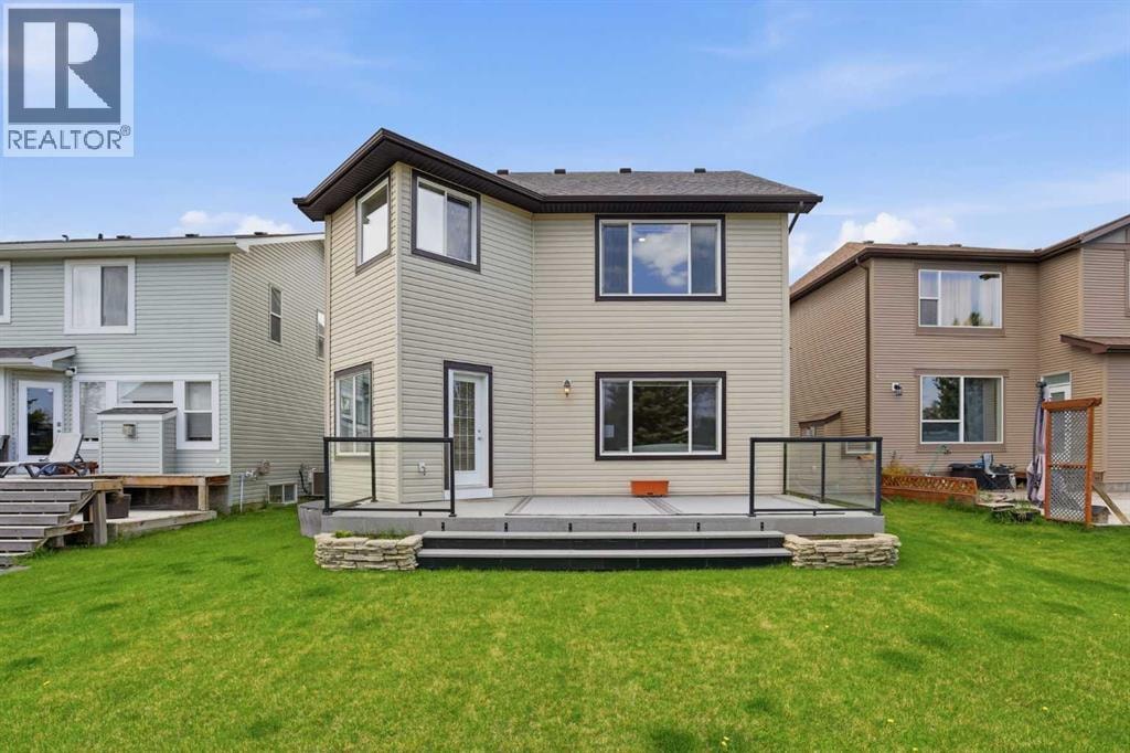 18 Drake Landing Crescent — photo 44